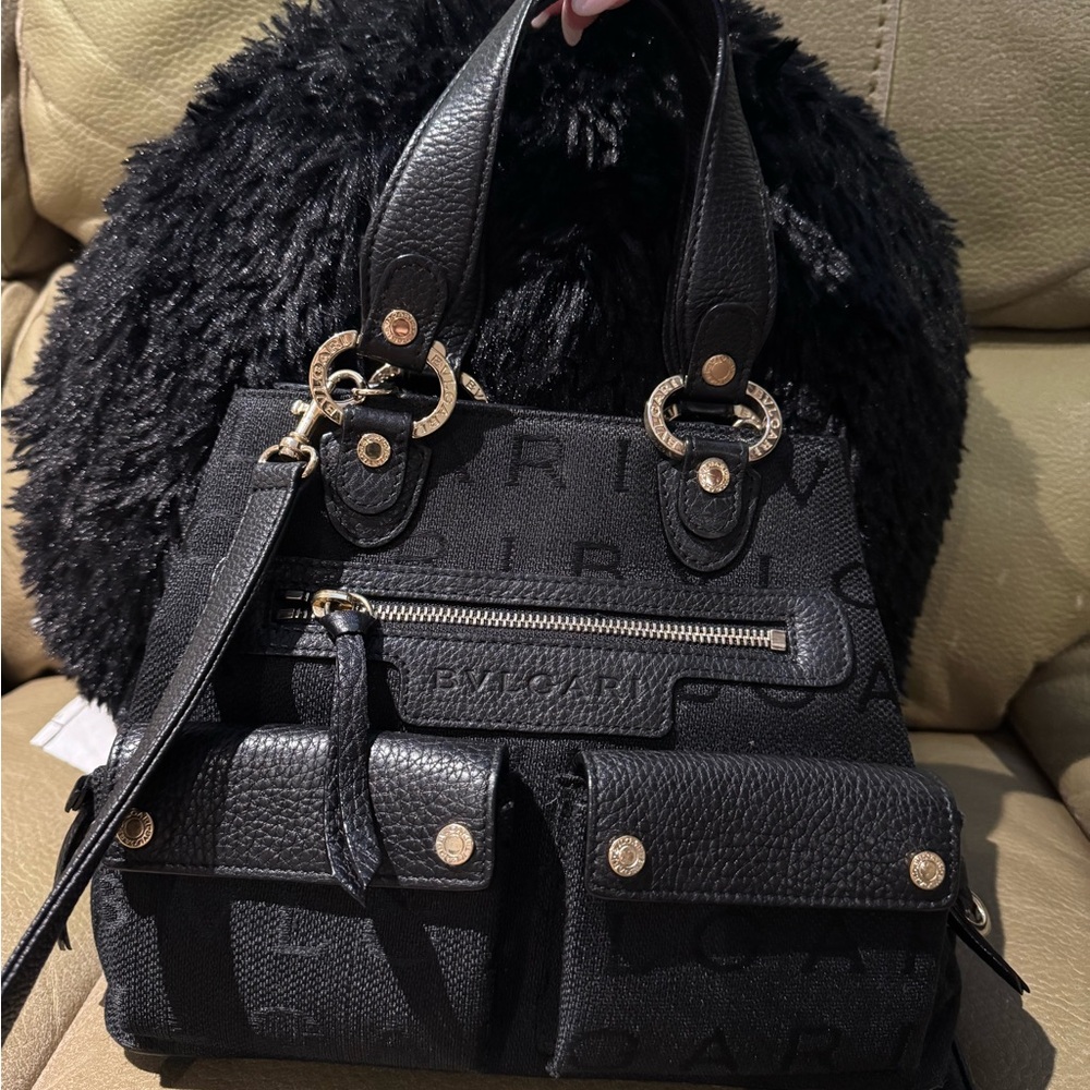 Chic Black and Gold Shoulder Bag BVLGARI